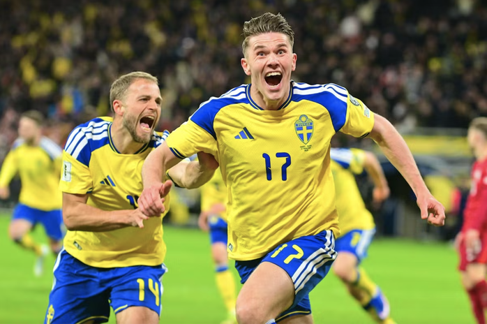 Gyokeres tỏa s&aacute;ng, Thụy Điển hạ Ba Lan gi&agrave;nh v&eacute; dự World Cup 2026 - Ảnh 5.