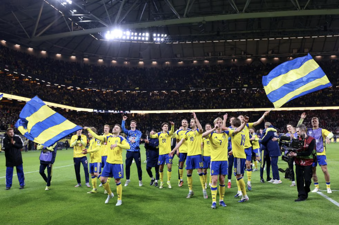 Gyokeres tỏa s&aacute;ng, Thụy Điển hạ Ba Lan gi&agrave;nh v&eacute; dự World Cup 2026 - Ảnh 6.