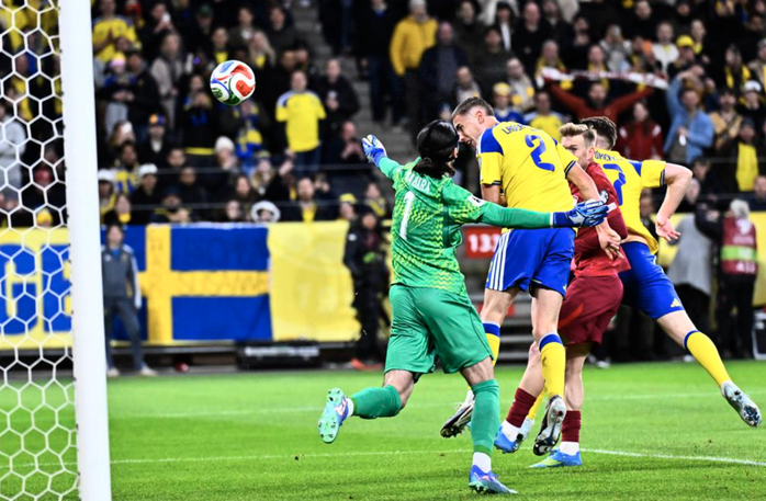 Gyokeres tỏa s&aacute;ng, Thụy Điển hạ Ba Lan gi&agrave;nh v&eacute; dự World Cup 2026 - Ảnh 3.