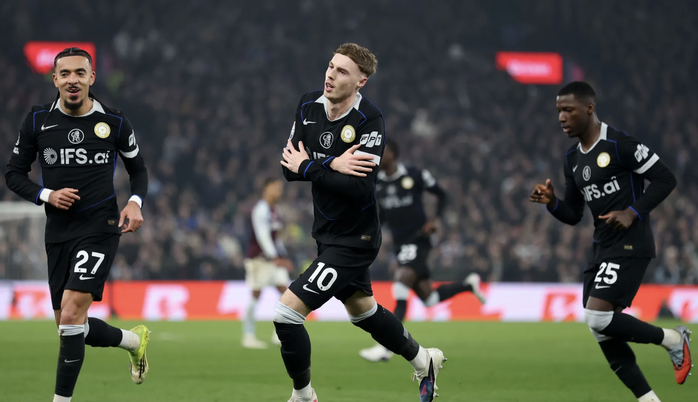 Joao Pedro lập hat-trick, Chelsea nhấn ch&igrave;m chủ nh&agrave; Aston Villa - Ảnh 4.