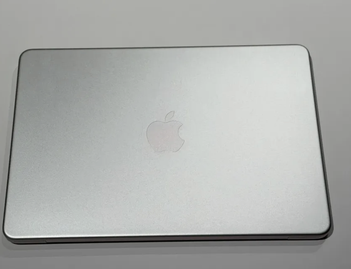 Apple ch&iacute;nh thức ra mắt MacBook Neo, gi&aacute; chưa tới 1 chỉ v&agrave;ng - Ảnh 2.