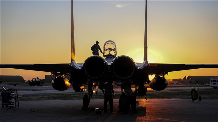 Mỹ thiệt hại gần 2 tỉ USD khí tài, kho tên lửa dần cạn giữa căng thẳng với Iran - Ảnh 1. Mỹ thiệt hại gần 2 tỉ USD khí tài, kho tên lửa dần cạn giữa căng thẳng với Iran - Ảnh 1.