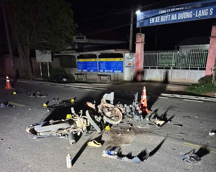 Tai nạn kinh hoàng giữa 2 xe máy, 4 người tử vong - Ảnh 1.