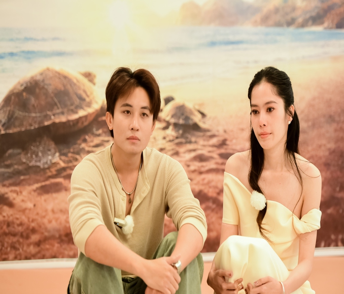 Nam Em, Khả Ngân "khóc sướt mướt" vì nghệ sĩ Quyền Linh - Ảnh 8.