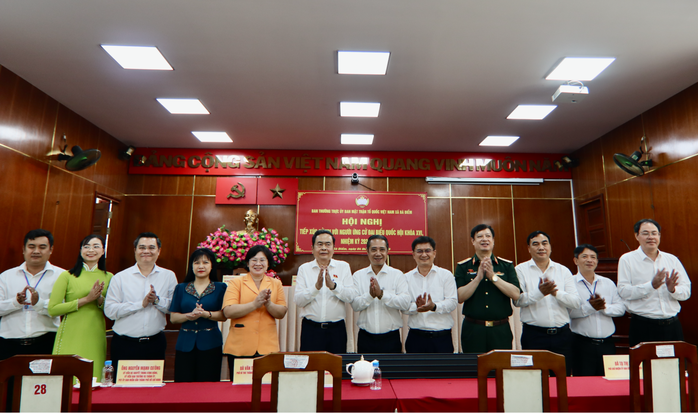 Chủ tịch Quốc hội Trần Thanh Mẫn tiếp xúc cử tri 3 xã vùng ven TPHCM - Ảnh 4.