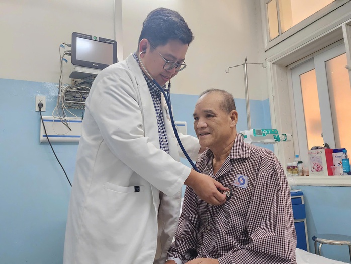 E-CPR: Giải ph&aacute;p mới trong cấp cứu ngừng tim - Ảnh 1.