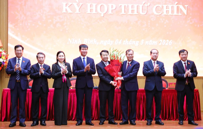 Ông Nguyễn Thanh Bình giữ chức Chủ tịch UBND tỉnh Ninh Bình - Ảnh 2.