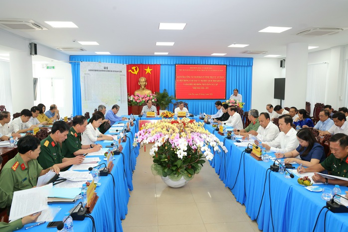 Ph&oacute; Chủ tịch Quốc hội Trần Quang Phương kiểm tra c&ocirc;ng t&aacute;c bầu cử tại Cần Thơ 2026 - Ảnh 4.