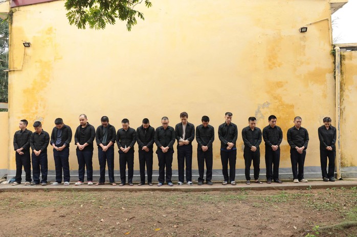 Triệt ph&aacute; đường d&acirc;y tổ chức đ&aacute;nh bạc quy m&ocirc; gần 1.000 tỷ đồng - Ảnh 4.