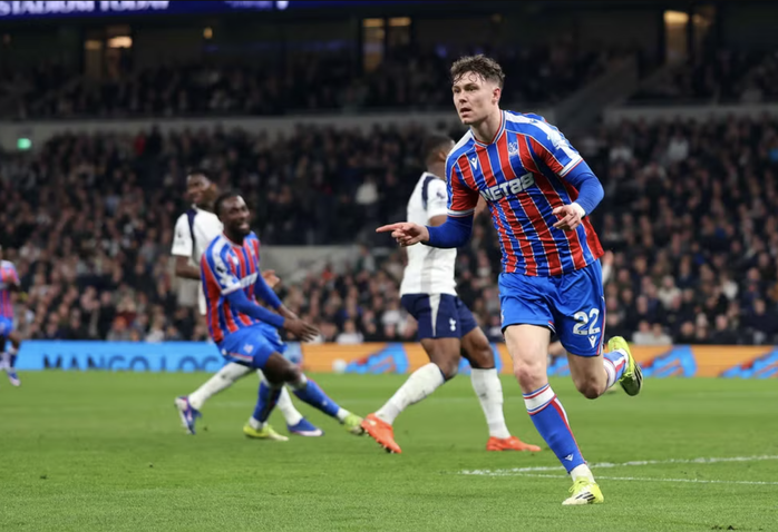 Tottenham sụp đổ 10 ph&uacute;t b&ugrave; giờ, thua sốc Crystal Palace s&acirc;n nh&agrave; - Ảnh 5.