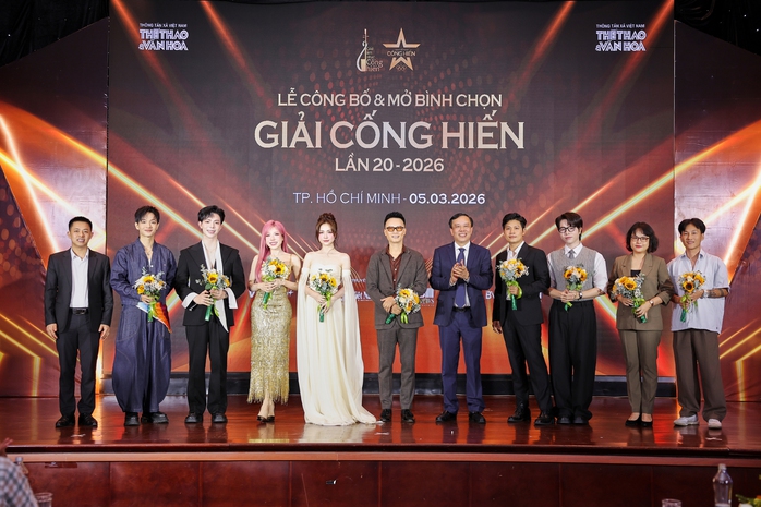 Đức Ph&uacute;c tự ứng cử giải Th&agrave;nh tựu quốc tế tại giải Cống hiến 2026  - Ảnh 4.