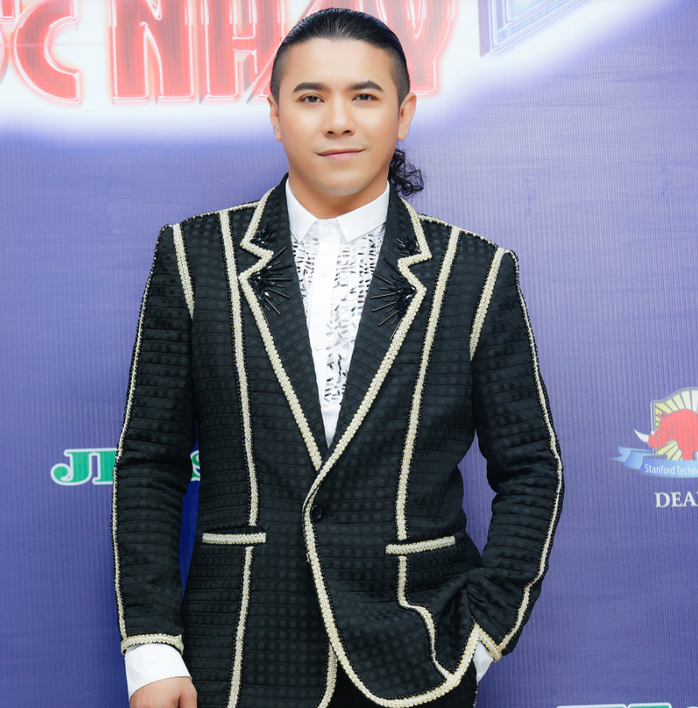 Cuộc sống bế tắc của Kasim Ho&agrave;ng Vũ trước khi qua đời - Ảnh 3.