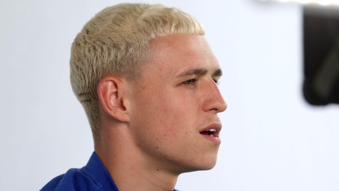 Loạt ảnh những kiểu t&oacute;c &ldquo;thảm họa&rdquo; nhất Ngoại hạng Anh - Ảnh 5.