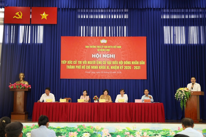 Cử tri x&atilde; Hưng Long kiến nghị nhiều vấn đề nhằm th&uacute;c đẩy ph&aacute;t triển kinh tế địa phương - Ảnh 1.