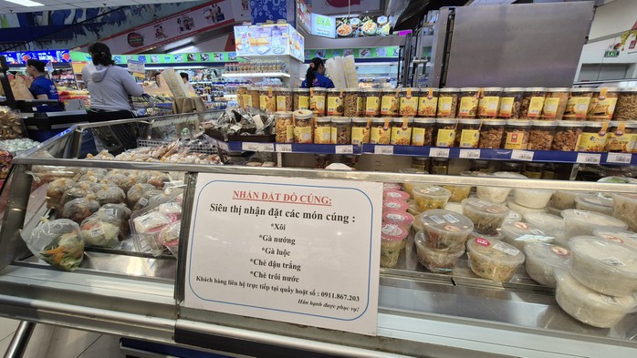 Si&ecirc;u thị lấn sang mặt h&agrave;ng đặc th&ugrave; - Ảnh 1.