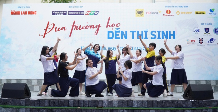 H&ocirc;m nay, khai mạc "Đưa trường học đến th&iacute; sinh" tại TP HCM - Ảnh 1.