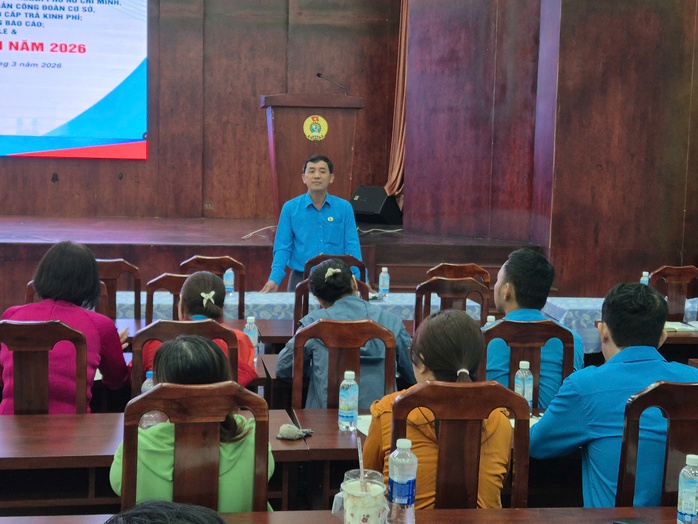 Triển khai ứng dụng điều h&agrave;nh C&ocirc;ng đo&agrave;n TPHCM đến C&ocirc;ng đo&agrave;n phường, x&atilde;, cơ sở - Ảnh 1.