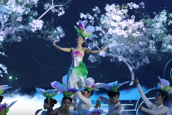 Nhiều hoạt động hấp dẫn tại Lễ hội Hoa ban 2026 - Ảnh 1.