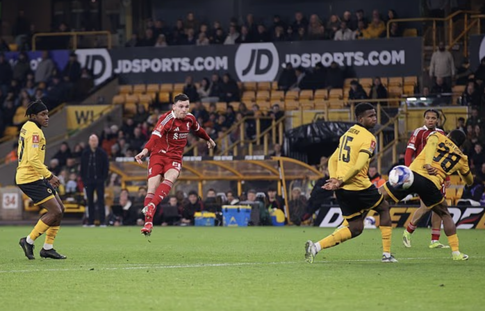 Đ&ograve;i nợ th&agrave;nh c&ocirc;ng Wolverhampton, Liverpool b&ugrave;ng nổ v&agrave;o tứ kết FA Cup - Ảnh 3.