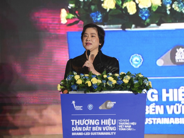 Những b&oacute;ng hồng kiến tạo tương lai: Người phụ nữ dệt giấc mơ Rồng Xanh - Ảnh 1.