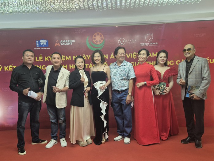 NSND Trà Giang, Quyền Linh, Lý Hùng, Hồng Ánh… cùng tụ hội! - Ảnh 7.