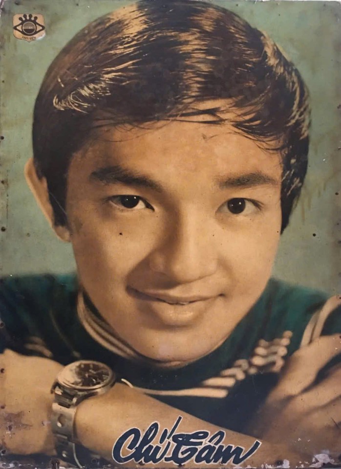 Nghệ sĩ Ch&iacute; T&acirc;m t&igrave;m lại tờ rơi 50 năm trước v&agrave; nhớ duy&ecirc;n nợ đời nghệ sĩ - Ảnh 3.