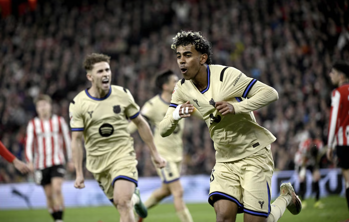 Lamine Yamal gi&uacute;p Barcelona bay cao ở đỉnh bảng La Liga - Ảnh 3.