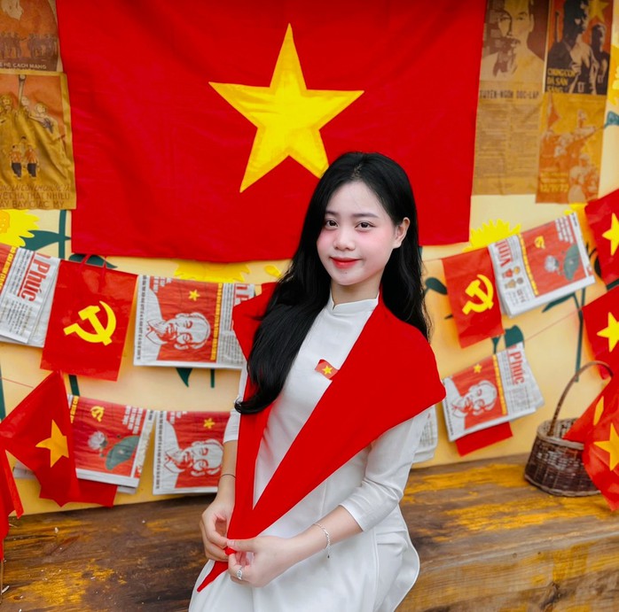 Ch&acirc;n dung c&ocirc; gi&aacute;o trẻ, người d&acirc;n tộc Ơ Đu đầu ti&ecirc;n ứng cử v&agrave;o Quốc hội - Ảnh 3.