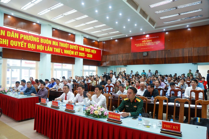 &Ocirc;ng Nguyễn Thanh Nghị tiếp x&uacute;c cử tri tại Đắk Lắk , cam kết trở th&agrave;nh đại biểu Quốc hội 2026 - Ảnh 1.