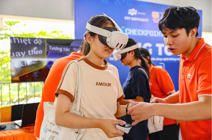 Thúc đẩy thị trường lao động bứt phá - Ảnh 1. Thúc đẩy thị trường lao động bứt phá - Ảnh 1.