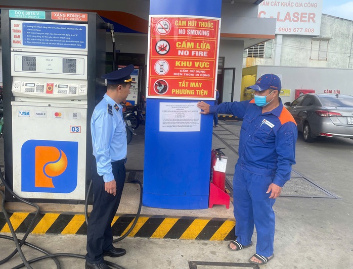 Đ&agrave; Nẵng c&ocirc;ng bố đường d&acirc;y n&oacute;ng xăng dầu bảo vệ quyền lợi người ti&ecirc;u d&ugrave;ng - Ảnh 2.