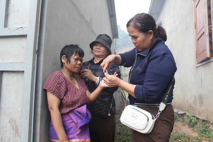 NHỮNG B&Oacute;NG HỒNG KIẾN TẠO TƯƠNG LAI (*): Hơn mười năm ấy biết bao l&agrave; t&igrave;nh... - Ảnh 1.