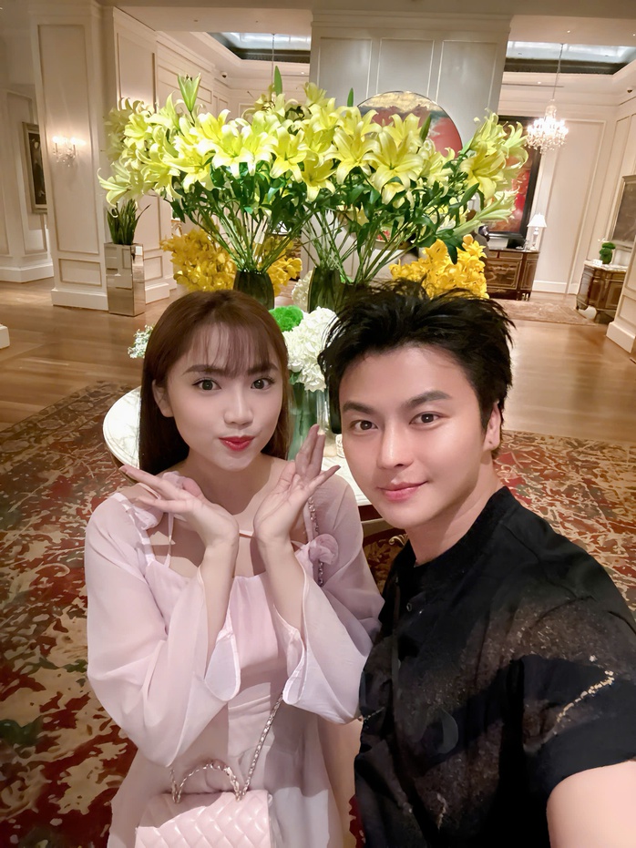 Châu Ngọc Tiên được tích cực "đẩy thuyền" cùng NSƯT Võ Minh Lâm - Ảnh 14.