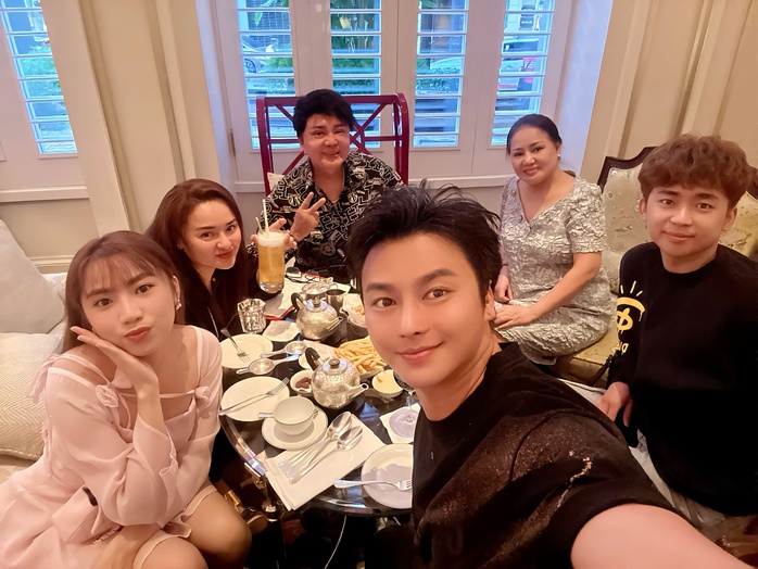 Châu Ngọc Tiên được tích cực "đẩy thuyền" cùng NSƯT Võ Minh Lâm - Ảnh 11.