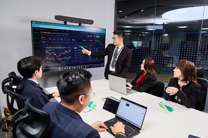 VPBankS triển khai g&oacute;i ưu đ&atilde;i k&eacute;p: 0% l&atilde;i vay margin hoặc miễn ph&iacute; giao dịch - Ảnh 2.