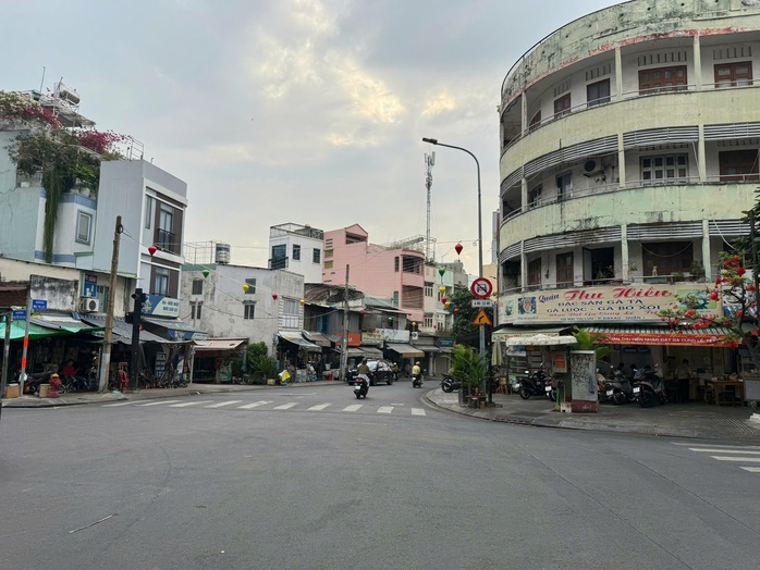 Người dân chú ý một tuyến đường ở trung tâm TPHCM để tránh bị phạt - Ảnh 1.