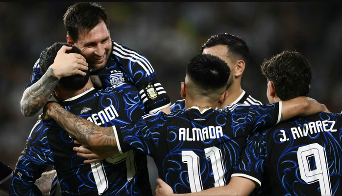Messi tỏa sáng, Argentina đè bẹp Zambia 5-0 tại Buenos Aires - Ảnh 4.