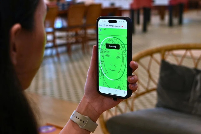 Singapore siết chặt tải ứng dụng với người dưới 18 tuổi - Ảnh 1.