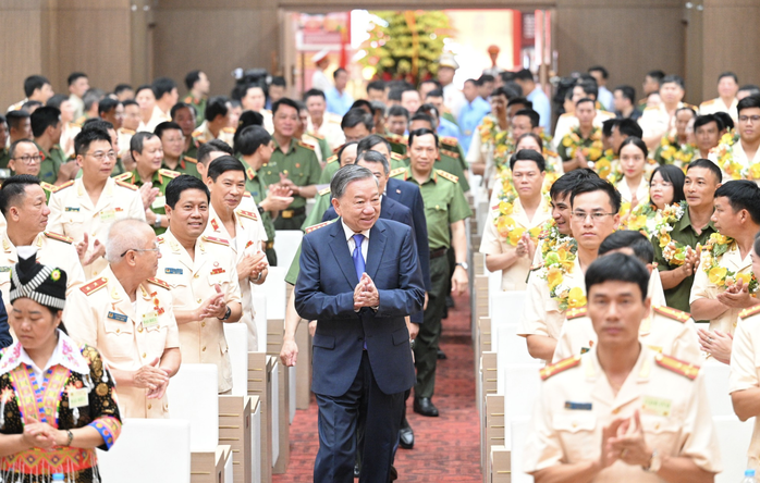 - Ảnh 1. - Ảnh 1.