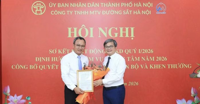 &Ocirc;ng Khuất Việt H&ugrave;ng th&ocirc;i chức vụ Chủ tịch Hanoi Metro - Ảnh 1.