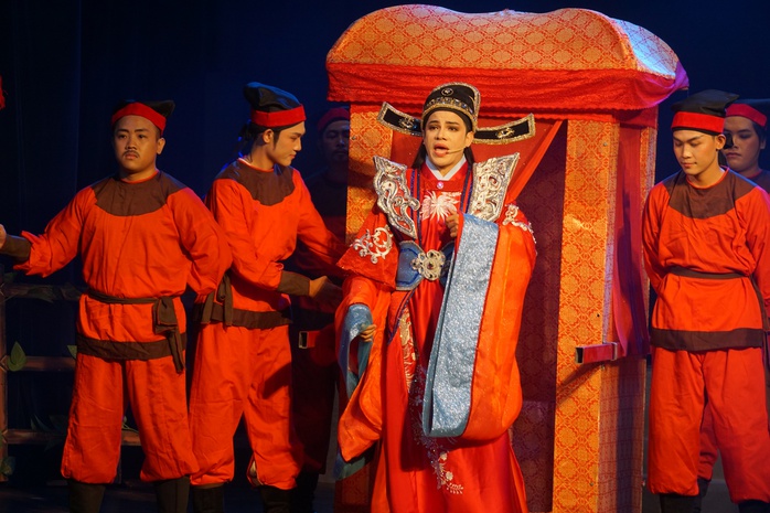 T&ocirc; Ch&acirc;u, Mỹ Hằng yểm trợ cho diễn vi&ecirc;n trẻ thực hiện ước mơ l&agrave;m vở "Nhị kiếp kỳ duy&ecirc;n" - Ảnh 2.