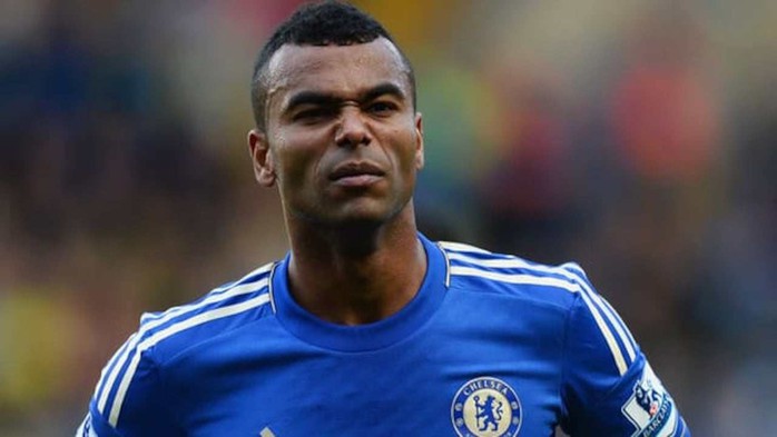 &ldquo;Hiếm c&oacute; kh&oacute; t&igrave;m&rdquo;: 10 cầu thủ từng v&ocirc; địch Ngoại hạng Anh với 2 CLB - Ảnh 3.