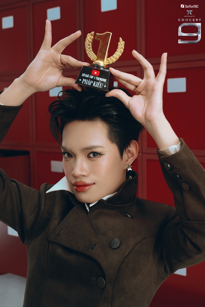 Anh trai Isaac, Jsol, RHYDER&hellip; tung kỉ vật kh&aacute;n giả - Ảnh 7.