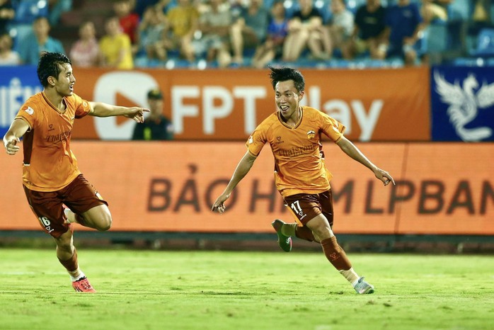 CLB Hoàng Anh Gia Lai tạo "địa chấn" ở Thiên Trường - Ảnh 6.