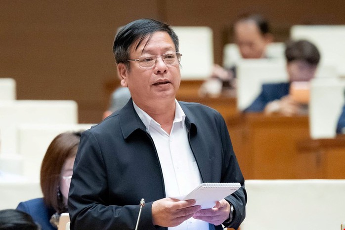 Kh&ocirc;ng ủy quyền k&yacute; giấy chứng tử: Ai gi&uacute;p d&acirc;n khi Chủ tịch x&atilde; đi c&ocirc;ng t&aacute;c? - Ảnh 1.