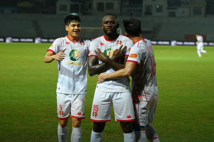 Đoàn quân HLV Lê Huỳnh Đức tiếp tục thảm bại khi xa nhà - Ảnh 6.