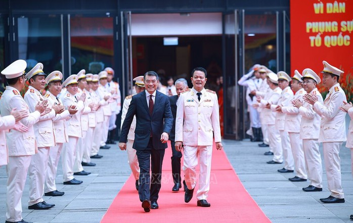 Thủ tướng L&ecirc; Minh Hưng: Hiện đại h&oacute;a phương thức quản trị quốc gia, x&acirc;y dựng nền h&agrave;nh ch&iacute;nh - Ảnh 1.