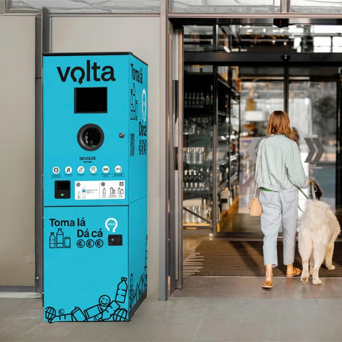 Bồ Đào Nha đổi vỏ chai lấy tiền để tăng tỉ lệ tái chế - Ảnh 1. Bồ Đào Nha đổi vỏ chai lấy tiền để tăng tỉ lệ tái chế - Ảnh 1.