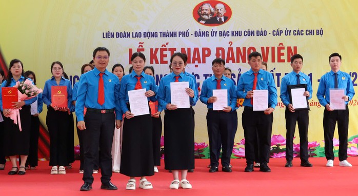 X&Acirc;Y DỰNG ĐẢNG: Nhiều giải ph&aacute;p tạo nguồn cho Đảng - Ảnh 1.