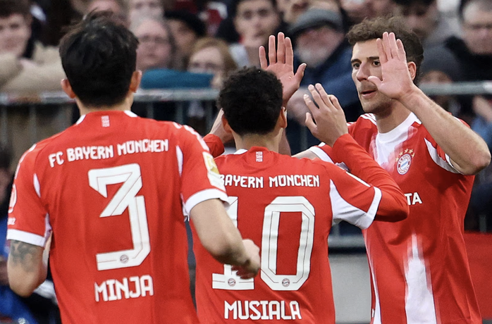 Bayern Munich dội mưa b&agrave;n thắng trước St.Pauli, x&ocirc; đổ kỷ lục 54 năm Bundesliga - Ảnh 3.